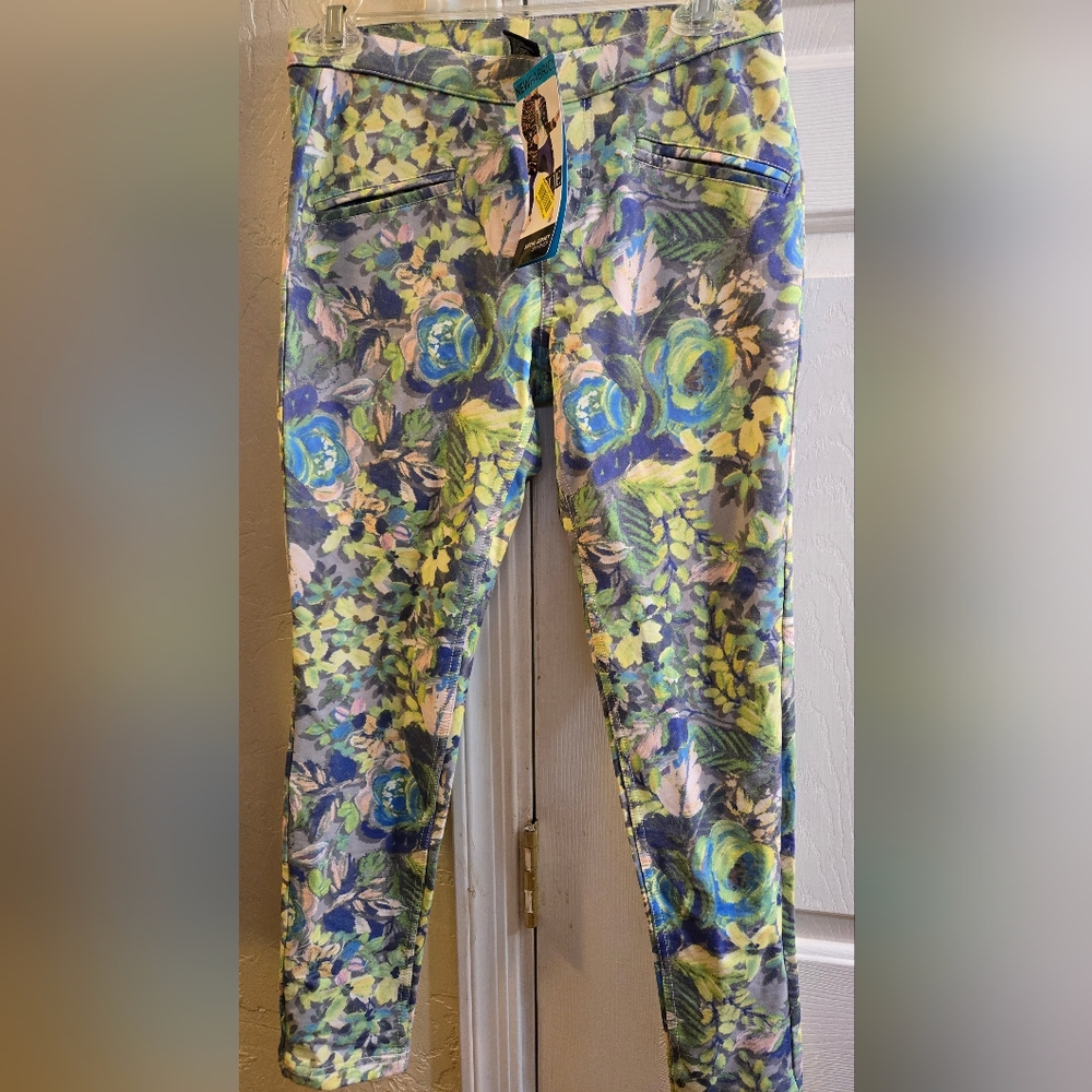 HUE Satin Jersey Skimmer Floral Legging NWT